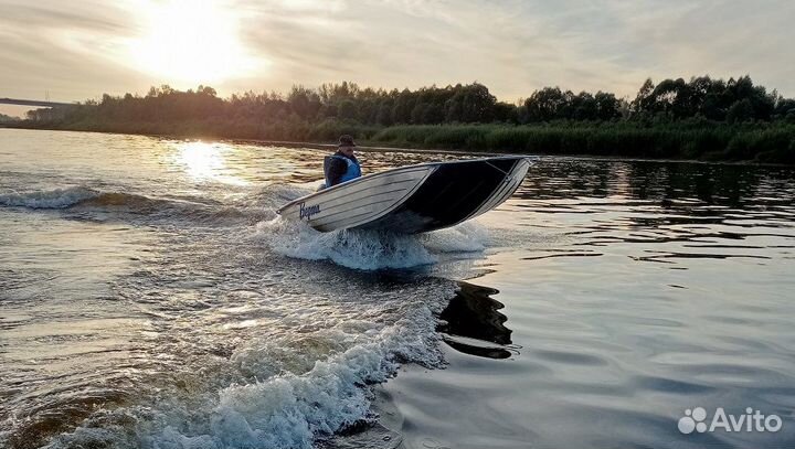 Алюминиевая лодка verta 440 Новая в наличии