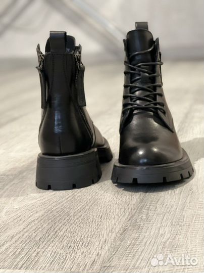 Кожаные ботинки