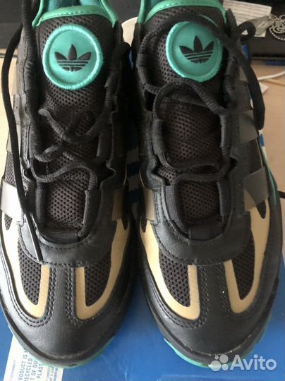 Кроссовки adidas