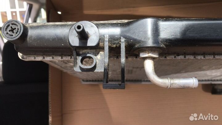 Радиатор охлаждения subaru forester sh