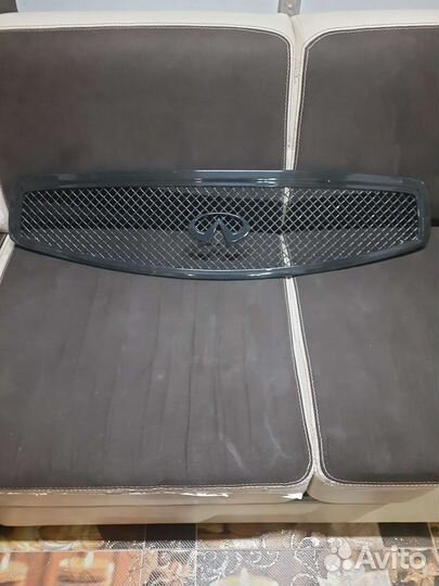 Решётка радиатора infiniti FX 35