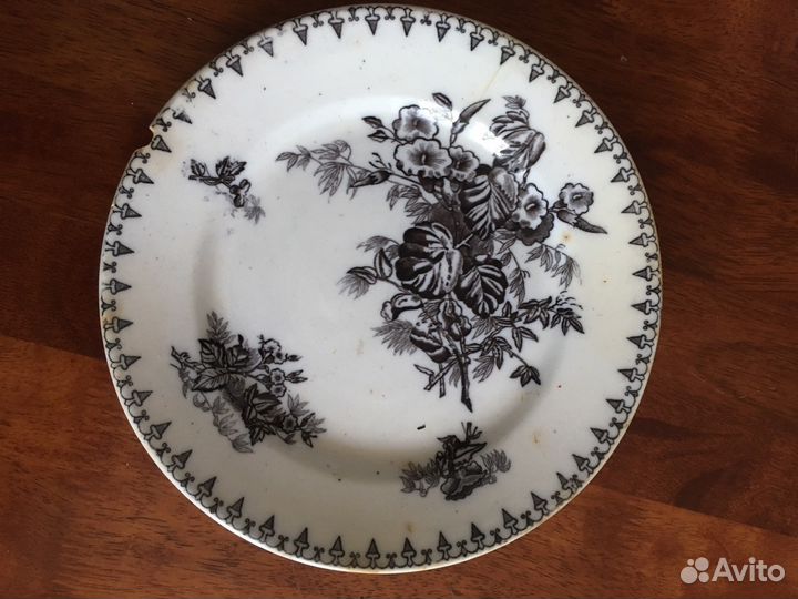 Тарелка фабрики Кузнецова