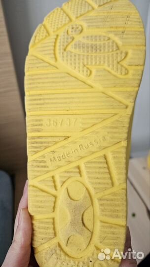 Резиновые сапоги