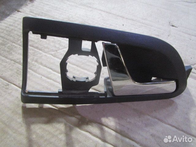 Ручка внутренняя задняя правая Skoda Octavia 1997