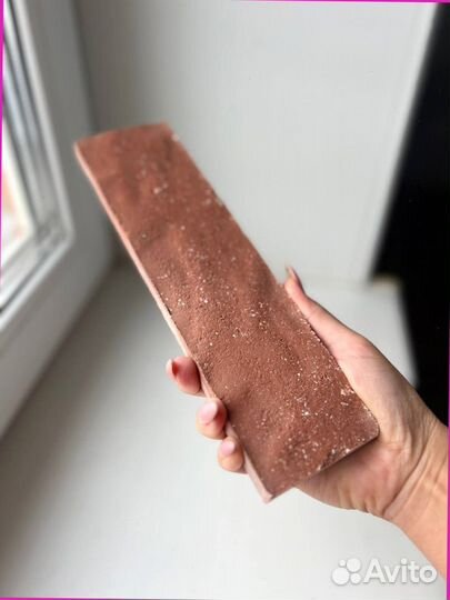 Фасадная плитка красная. Ликвидация