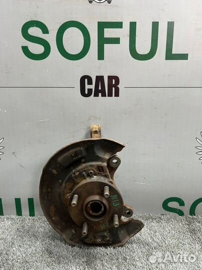 Кулак поворотный передний правый Toyota Yaris 2009