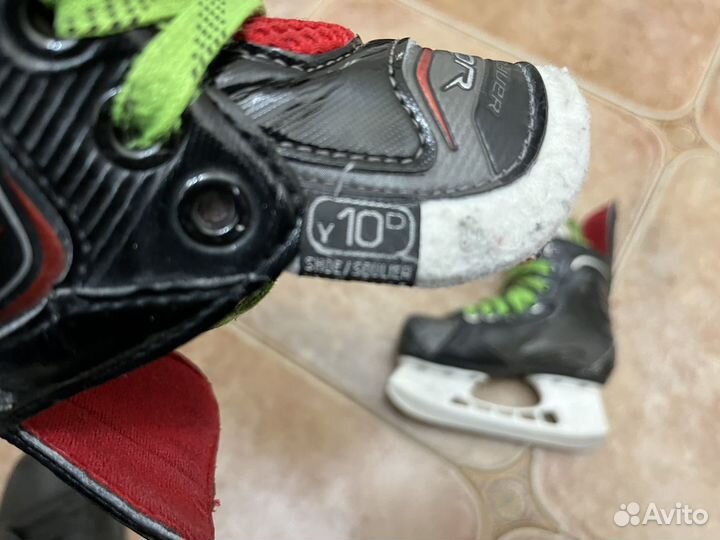 Коньки хоккейные Bauer