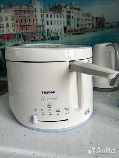 Фритюрница Tefal FF100030 белый
