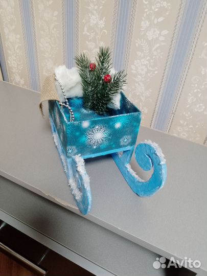 Сани новогодние