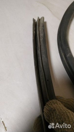 Уплотнитель двери задний правый Kia Spectra