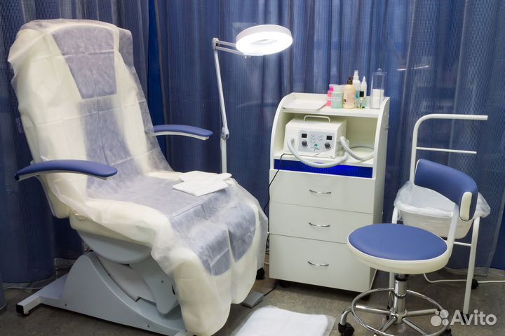 Мастер маникюра и педикюра