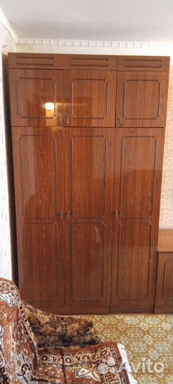 Шкаф распашной