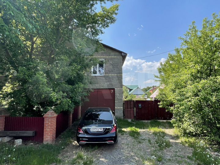 Дом 265 м² на участке 13,5 сот.