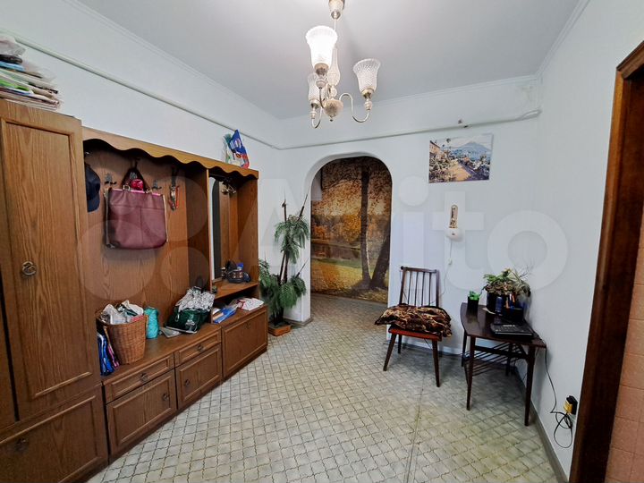 4-к. квартира, 105 м², 1/9 эт.