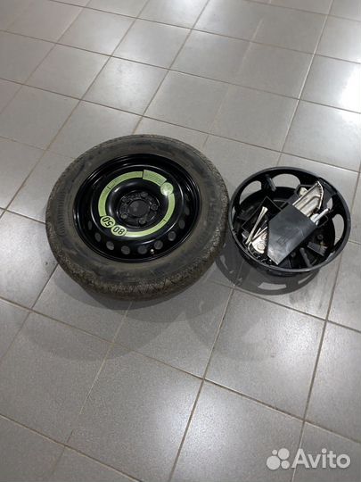 Домкрат Мерседес Е-класс