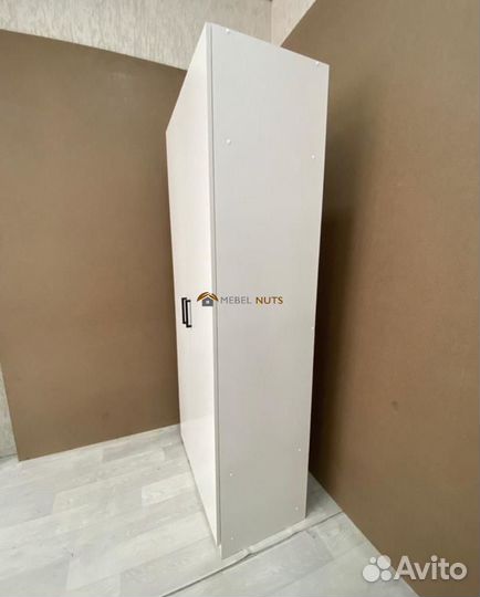 Шкаф распашной