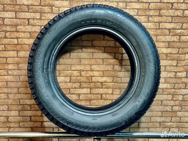 Gislaved Nord Frost 200 225/65 R17 106T