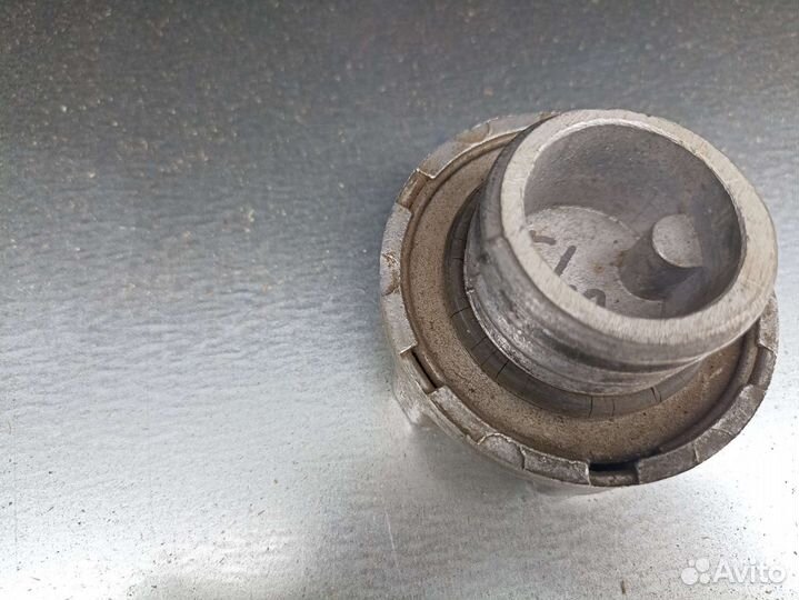 Крышка бензобака с кодовым замком