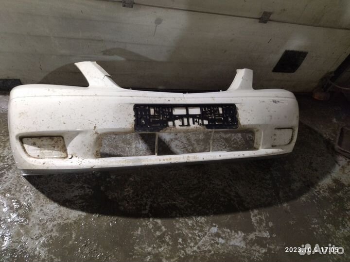 Бампер Мазда мпв2