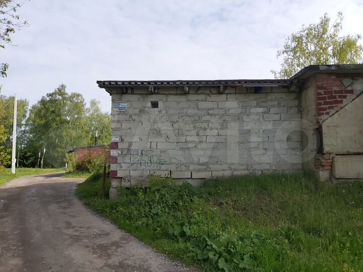 Гараж, > 30 м²