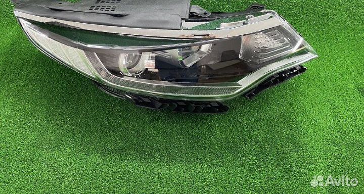 Фара правая Kia Optima 4