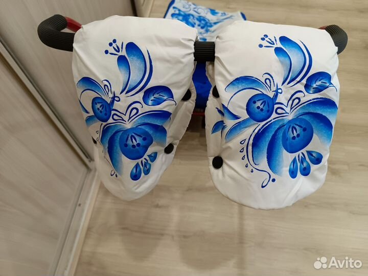 Детские санки на колесах складные