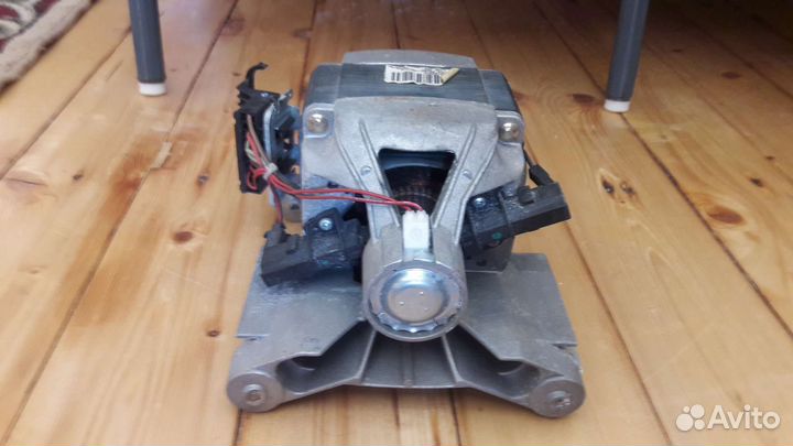 Двигататель (мотор) стиральной машины (Zanussi)