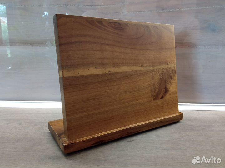 Магнитная подставка для кухонных ножей