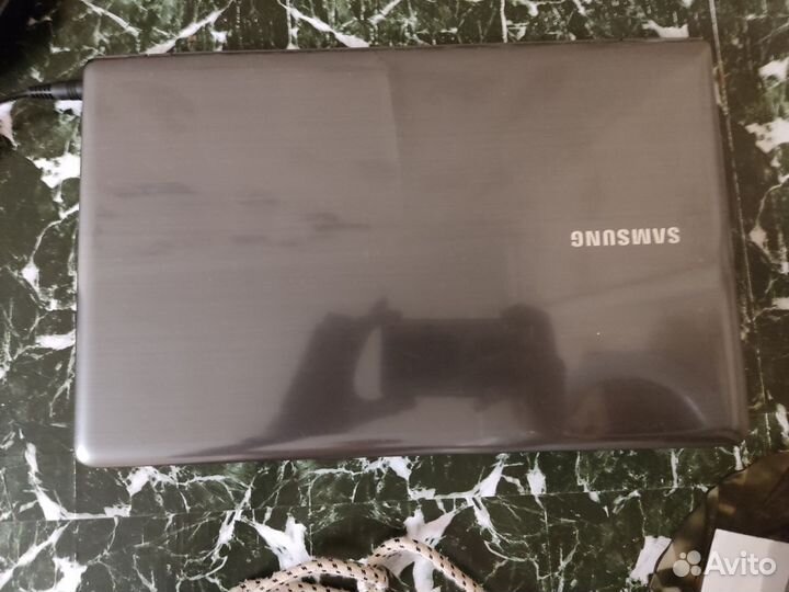 Samsung ноутбук