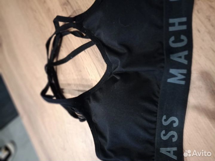 Спортивный топ