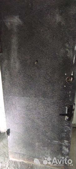 Дверь входная металлическая