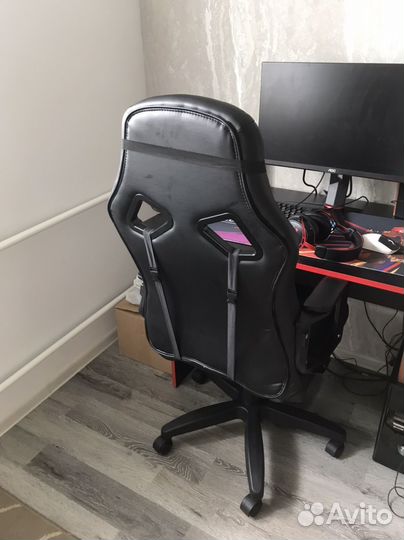 Компьютерный стул - игровой