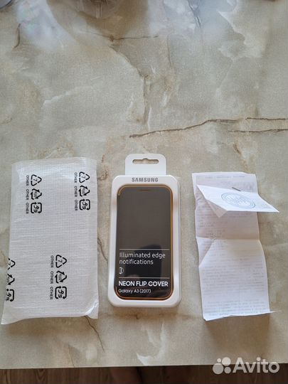 Чехол-книжка оригинальный новый Samsung A3 2017г