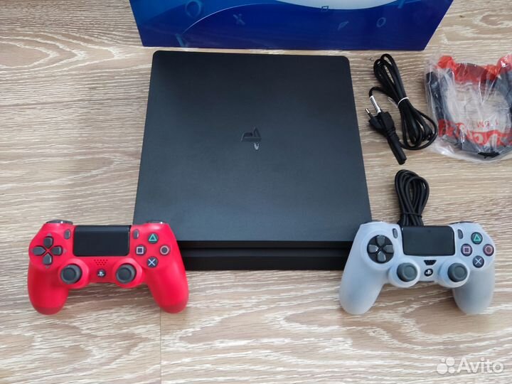 PS4 Slim 1Tb+2 джоя+47 игр(идеал)