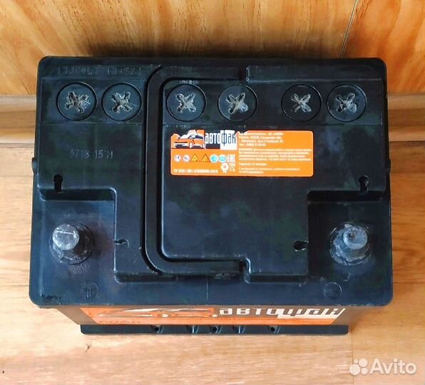 Аккумулятор автомобильный 60Ач