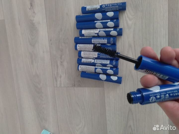 Разное:Шикарная тушь Ив роше,мусс,бальзамы для губ