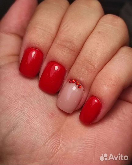 Наращивание ногтей