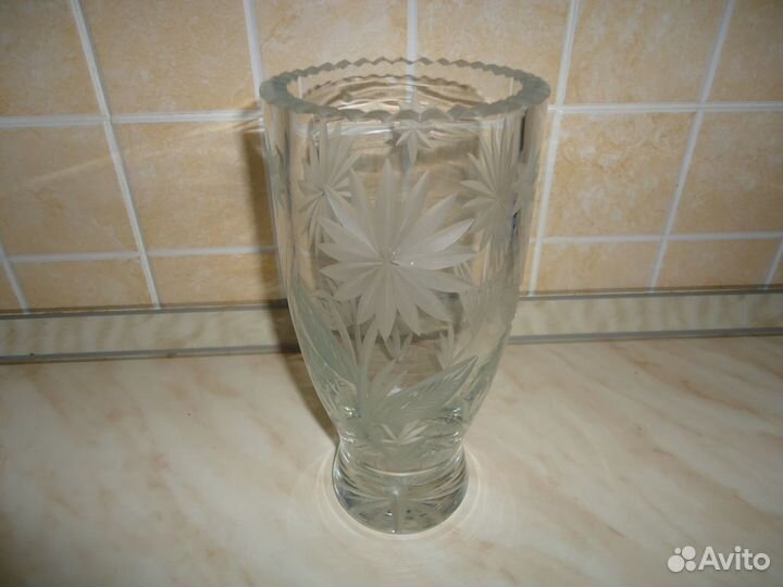 Хрустальные вазы и др. хрустальная посуда