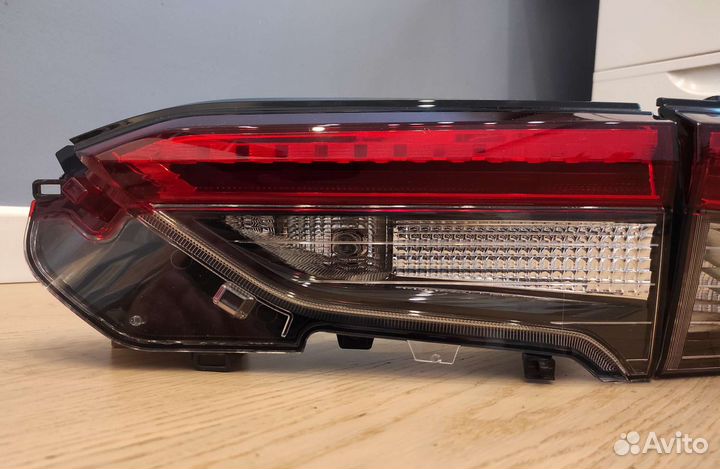 NEW Фонари Toyota RAV4 2019+