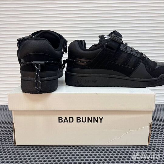 Кроссовки Adidas forum low bad bunny