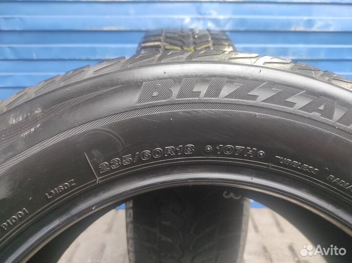 Bridgestone Blizzak LM-80 235/60 R18 107H