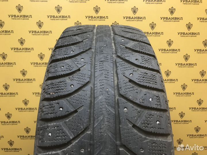 Bridgestone Ice Cruiser 7000 215/60 R16 95T