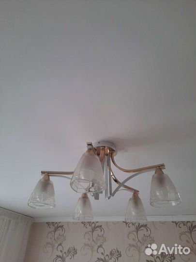 Люстра со светодиодными лампами