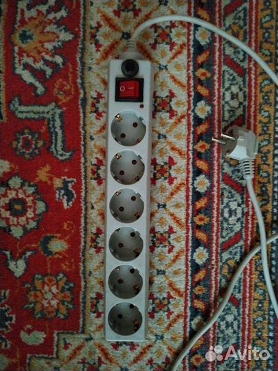 Сетевой фильтр на 6 розеток