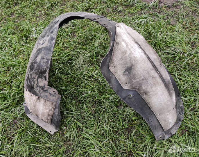 Локер передний левый Hyundai Solaris 2018