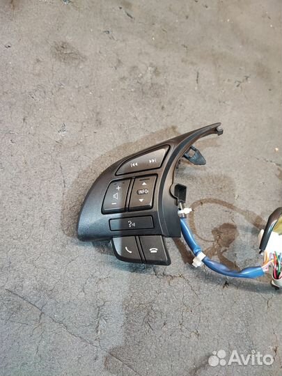 Кнопки мультимедиа в руль Mazda CX-5 ке