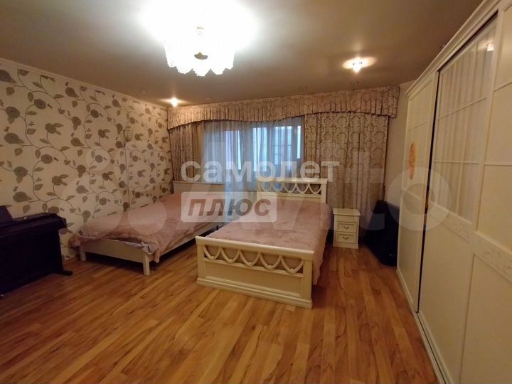 2-к. квартира, 82,9 м², 6/6 эт.