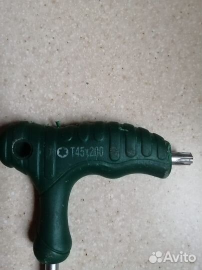 Ключ Г-образный Jonnesway T45x200