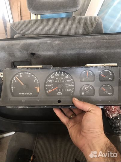 Щиток приборов на chrysler ле baron