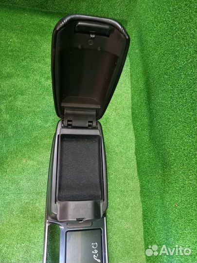 Подлокотник Mazda Mazda6 Mps GG L3KG 2006